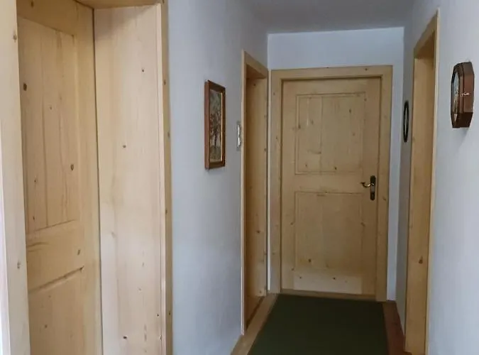 Haus Mesner Bed and breakfast 3*