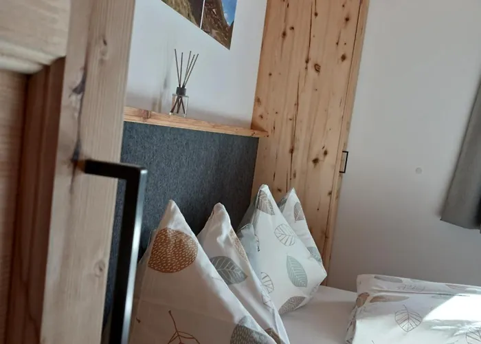 Haus Mesner Bed & Breakfast 3*
